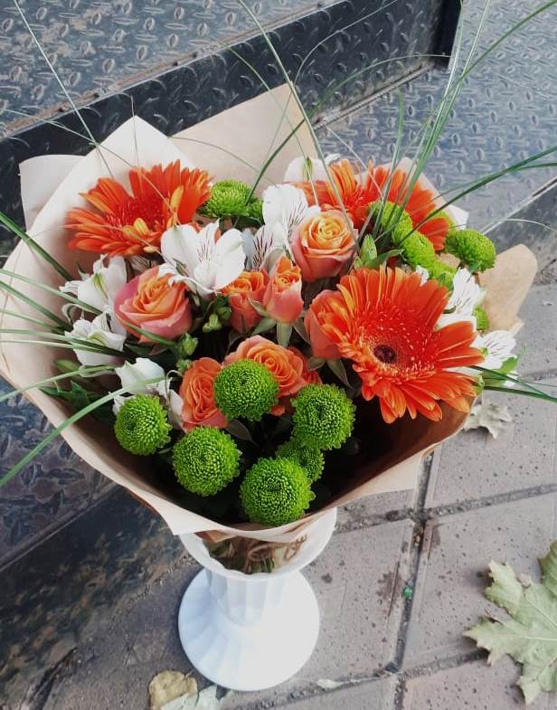 Букет цветов из: Герберы, Хризантемы, Альстромерии и Розы в Гарболово
