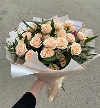 Букет Кремовые розы Латте в Гарболово