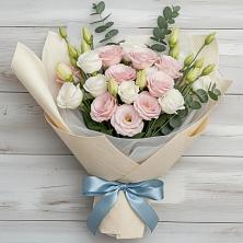 Букет цветов из:  Лизиантусы в Гарболово