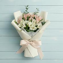 Букет цветов из:  Альстромерии #REPLACE_PRED# Гарболово