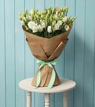 Букет цветов из:  Лизиантусы в Гарболово