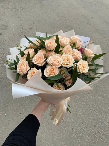 Букет Кремовые розы Латте в Гарболово