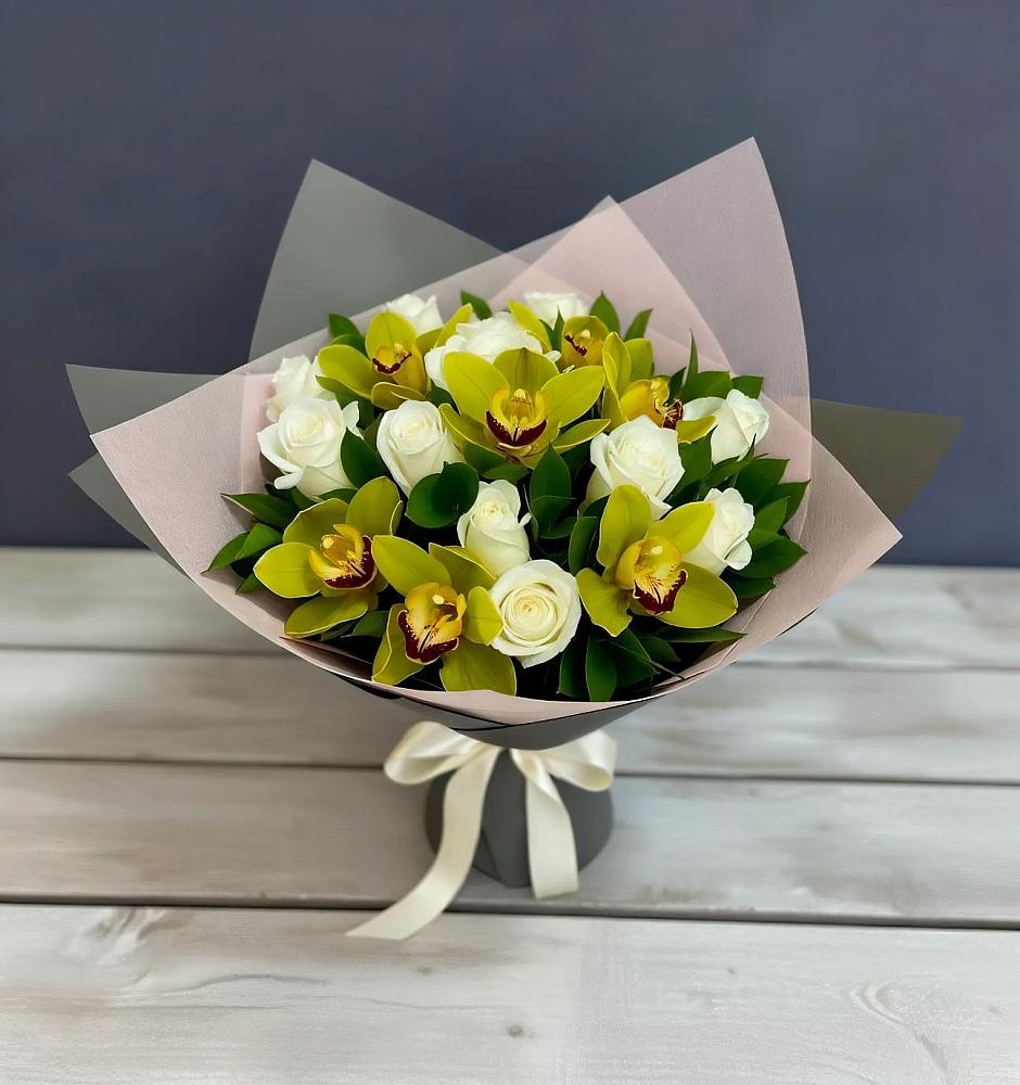 Букет цветов из: Орхидеи и Розы в Гарболово