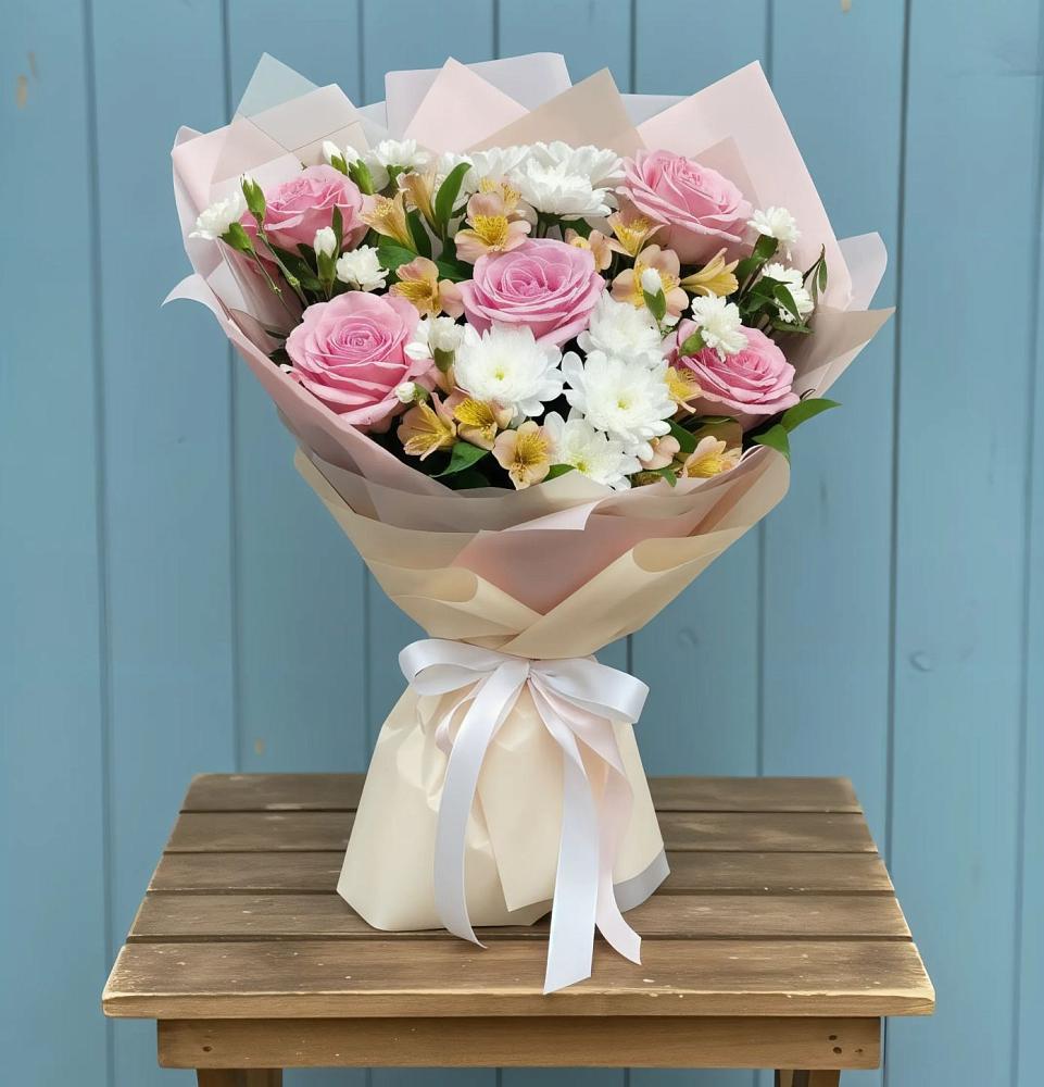 Букет цветов из: Гвоздики, Орхидеи и Розы в Гарболово