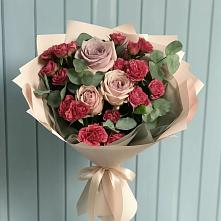 Букет цветов из:  Гвоздики и Розы в Гарболово