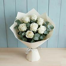 Букет Белые розы в Эвкалипте в Гарболово