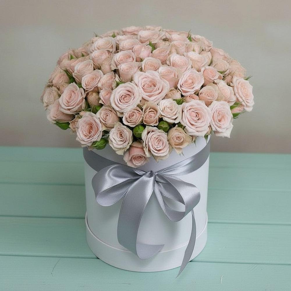 Цветочная композиция из Розы в шляпной коробке в Гарболово